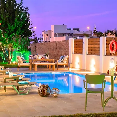 Eliomar Beachside *